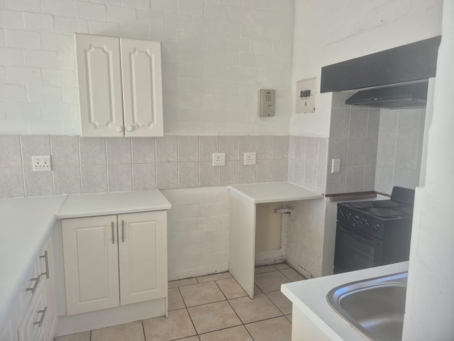To Let 2 Bedroom Property for Rent in Parklands Western Cape